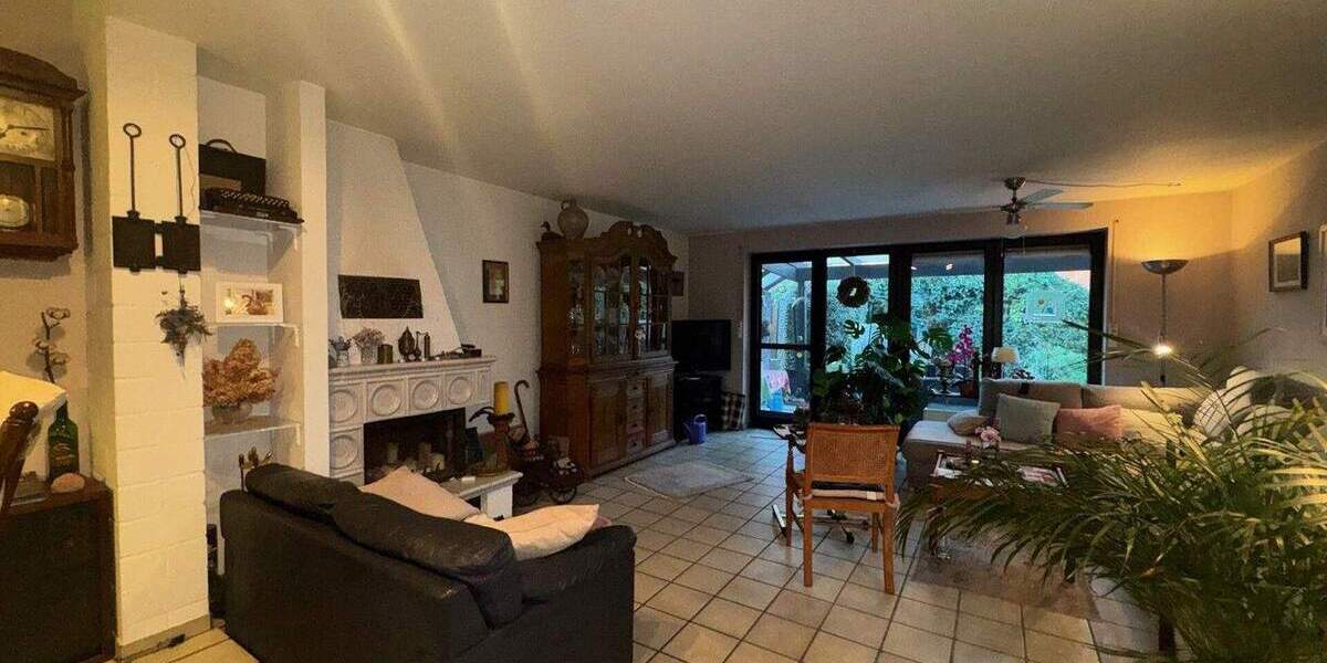 Doppelhaushälfte Krefeld Inrath/Kliedbruch - 4 Zimmer, 126 m&sup2;, 378.000&euro; | Angebot:25697195