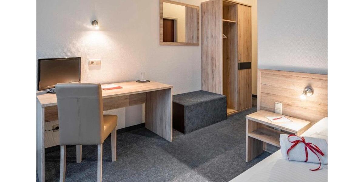 Etagenwohnung Essen Stadtbezirk V - 1 Zimmer, 16 m&sup2;, 500&euro; | Angebot:25397399