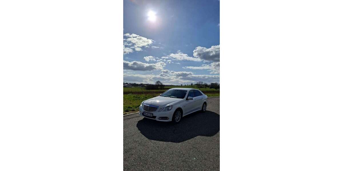 Mercedes-Benz 220 211.000 km 14.900 &euro; Mülheim an der Ruhr 45470