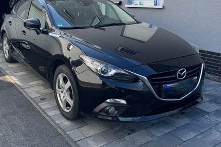Mazda 3 97.000 km 11.200 &euro; Düsseldorf 40239