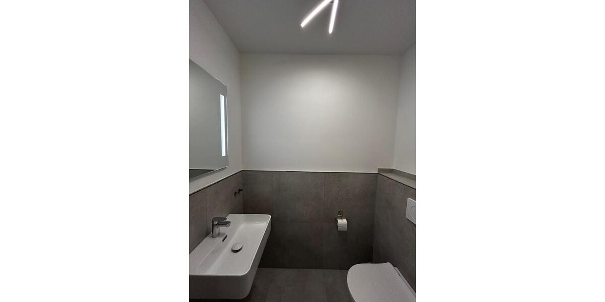 Erdgeschoßwohnung Moers - 3 Zimmer, 92 m&sup2;, 1.100&euro; | Angebot:25903455