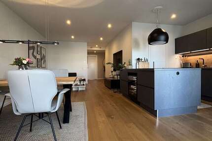 Wohnung Düsseldorf Stadtbezirk 2 - 3 Zimmer, 93 m&sup2;, 2.150&euro; | Angebot:25397902