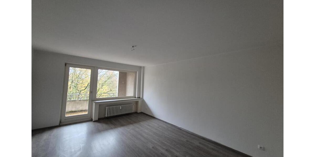 Etagenwohnung Duisburg Hamborn - 3.5 Zimmer, 81 m&sup2;, 589&euro; | Angebot:25648666