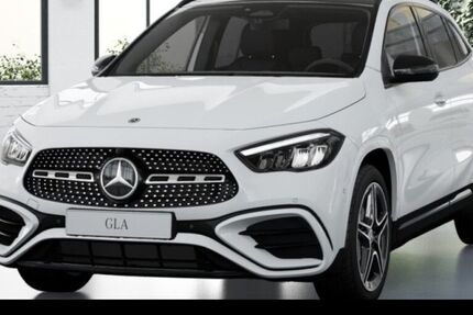 Mercedes-Benz GLA 200 9.900 km 42.490 &euro; Düsseldorf 40470