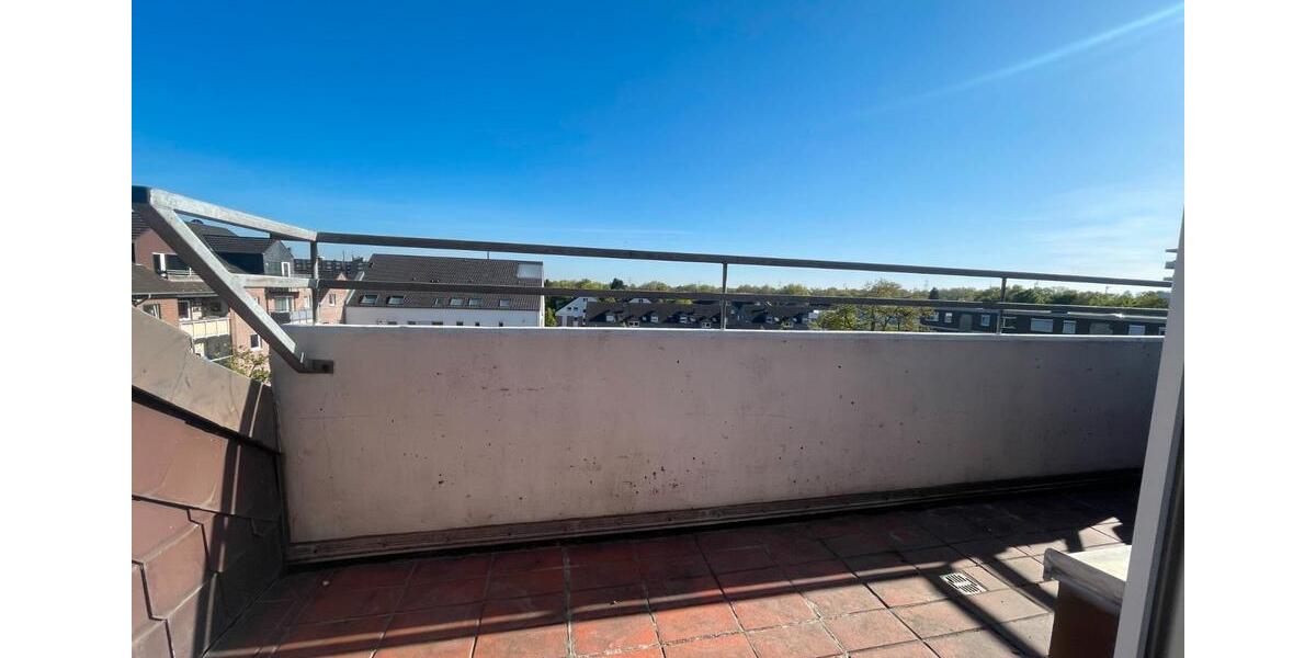 Dachgeschoßwohnung Voerde (Niederrhein) - 3 Zimmer, 80 m&sup2;, 630&euro; | Angebot:26631255