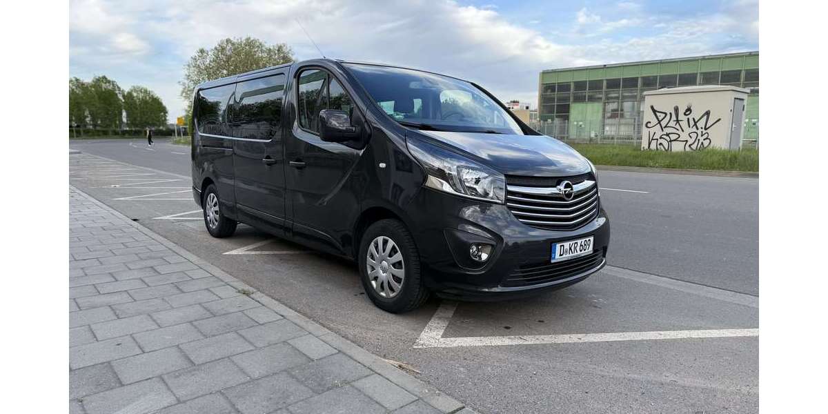 Opel Vivaro 78.000 km 21.950 &euro; Düsseldorf 40479