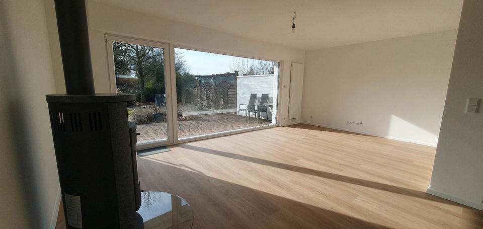 Doppelhaushälfte Heiligenhaus - 5 Zimmer, 130 m&sup2;, 2.500&euro; | Angebot:25083920