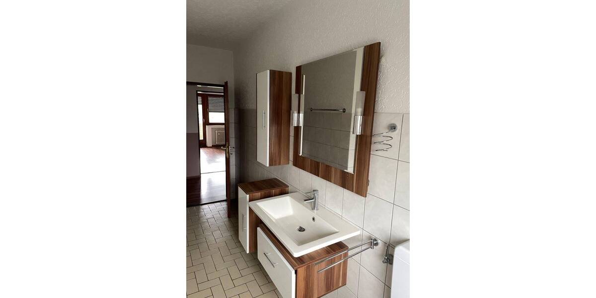 Etagenwohnung Moers Repelen - 3 Zimmer, 89 m&sup2;, 690&euro; | Angebot:26740568