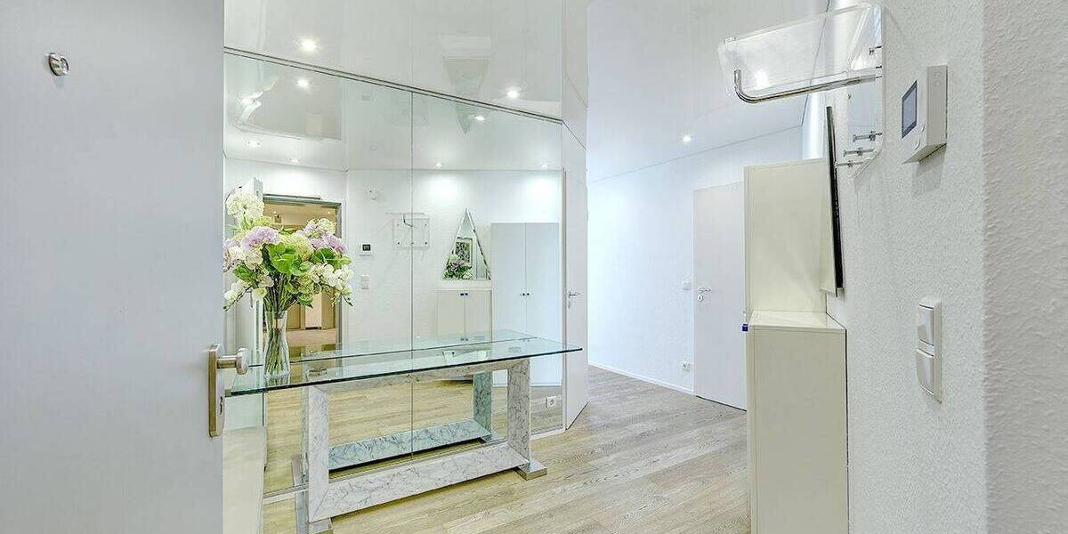 Etagenwohnung Düsseldorf Golzheim - 2 Zimmer, 65 m&sup2;, 385.000&euro; | Angebot:26731330
