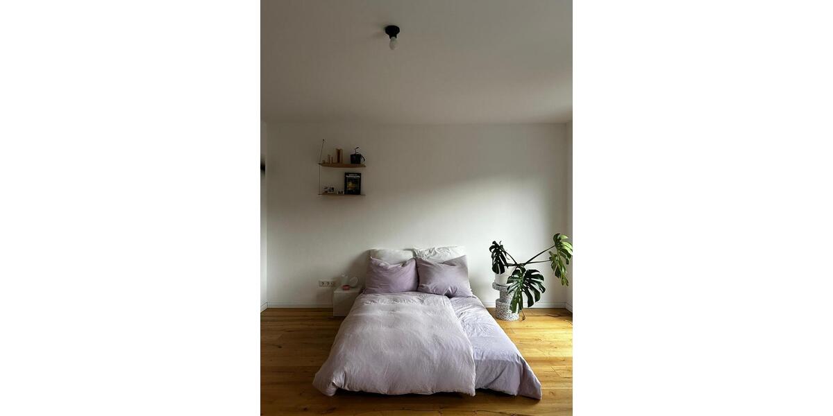 Etagenwohnung Essen Stadtkern - 2 Zimmer, 83 m&sup2;, 960&euro; | Angebot:25261449