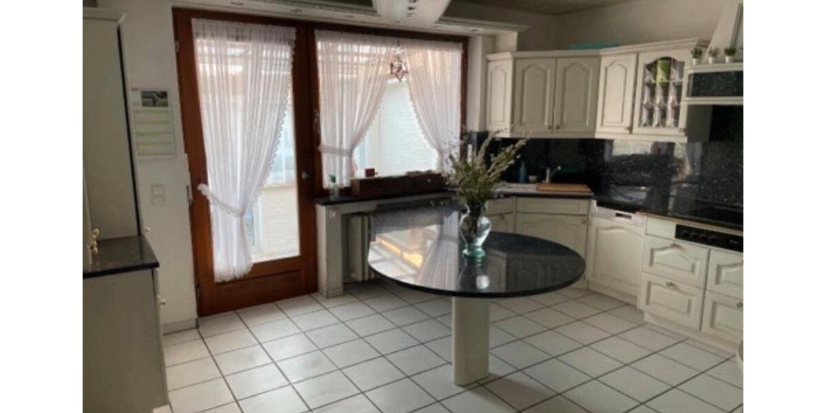 Einfamilienhaus Nettetal - 8 Zimmer, 165 m&sup2;, 550.000&euro; | Angebot:25419133