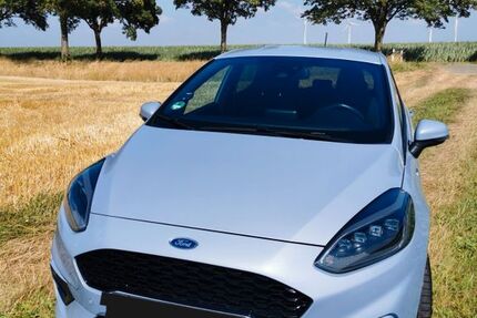 Ford Fiesta 63.300 km 14.490 &euro; Issum 47661