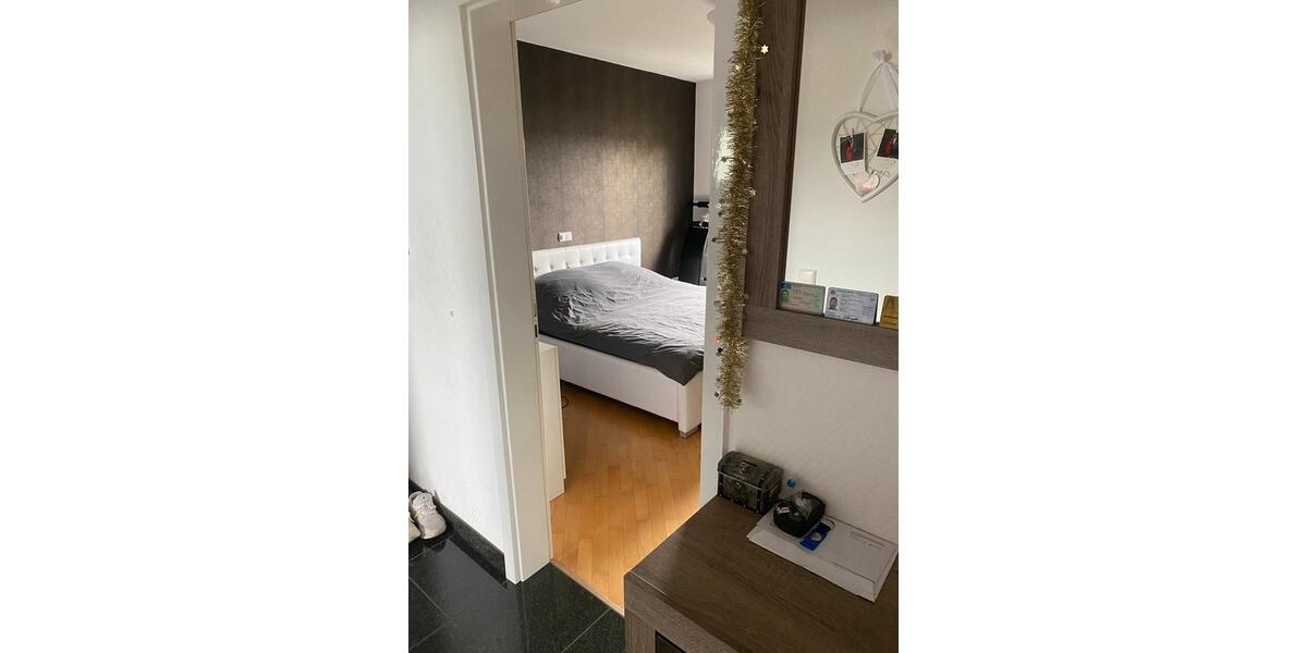 Etagenwohnung Krefeld Benrad - 2 Zimmer, 89 m&sup2;, 210.000&euro; | Angebot:25895083