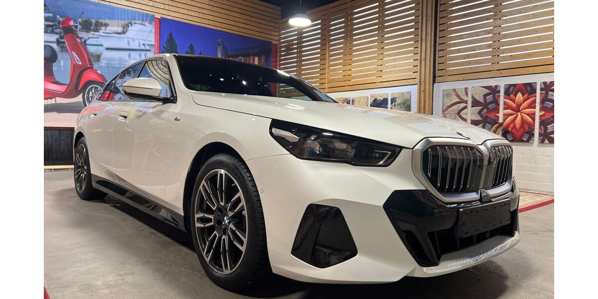 BMW 520 25.176 km 52.990 &euro; Oberhausen 46149