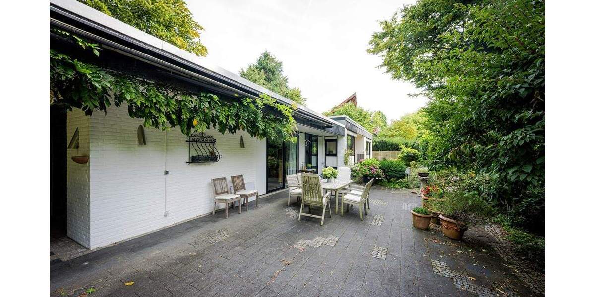Bungalow Krefeld Bockum - 6 Zimmer, 205 m&sup2;, 1.395.000&euro; | Angebot:25695258