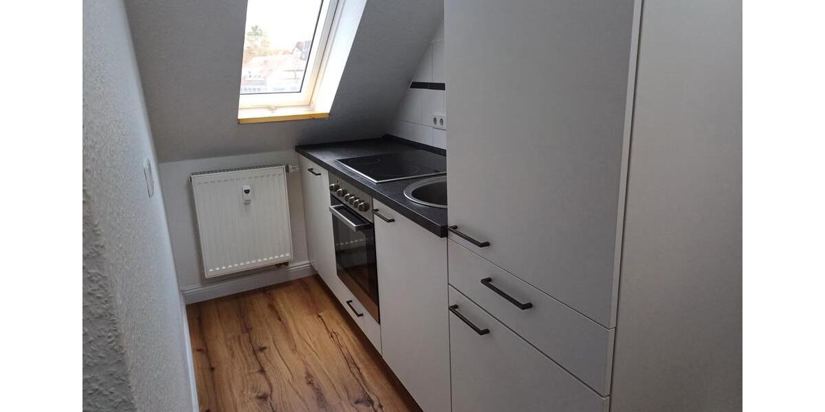 Dachgeschoßwohnung Essen Stadtbezirk III - 1.5 Zimmer, 37 m&sup2;, 510&euro; | Angebot:25815764
