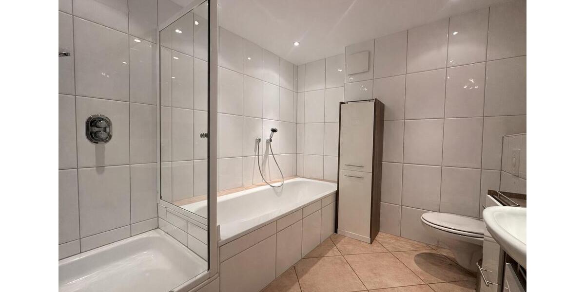 Etagenwohnung Essen Stadtbezirk IX - 3 Zimmer, 85 m&sup2;, 1.360&euro; | Angebot:24864402