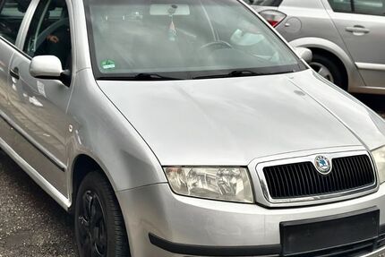 Skoda Fabia 189.000 km 2.790 &euro; Essen 45145
