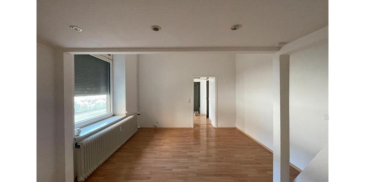 Etagenwohnung Düsseldorf Oberbilk - 1 Zimmer, 33 m&sup2;, 605&euro; | Angebot:22440561