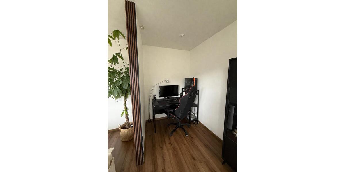 Etagenwohnung Mülheim an der Ruhr - 2.5 Zimmer, 70 m&sup2;, 1.200&euro; | Angebot:26051250