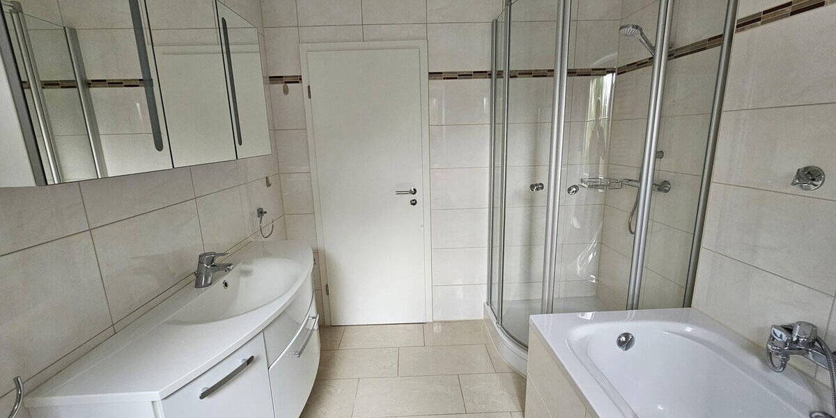 Etagenwohnung Gladbeck Mitte - 3 Zimmer, 101 m&sup2;, 990&euro; | Angebot:26036996