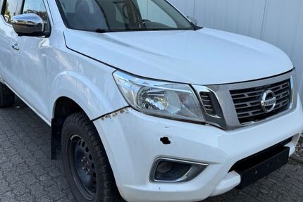 Nissan Navara 187.000 km 12.750 &euro; Wesel 46485