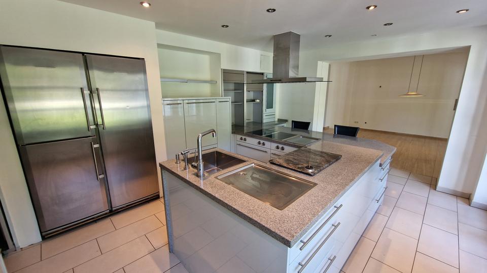 Erdgeschoßwohnung Duisburg Rheinhausen - 4 Zimmer, 149 m&sup2;, 1.600&euro; | Angebot:26531409