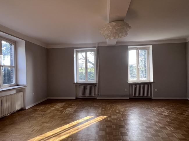 Etagenwohnung Duisburg Rheinhausen - 4 Zimmer, 190 m&sup2;, 1.800&euro; | Angebot:25378981