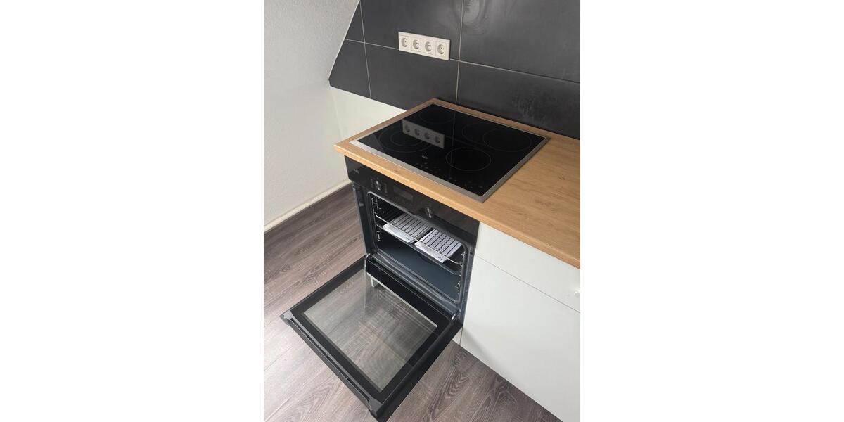 Dachgeschoßwohnung Krefeld Benrad - 2 Zimmer, 60 m&sup2;, 750&euro; | Angebot:26623850