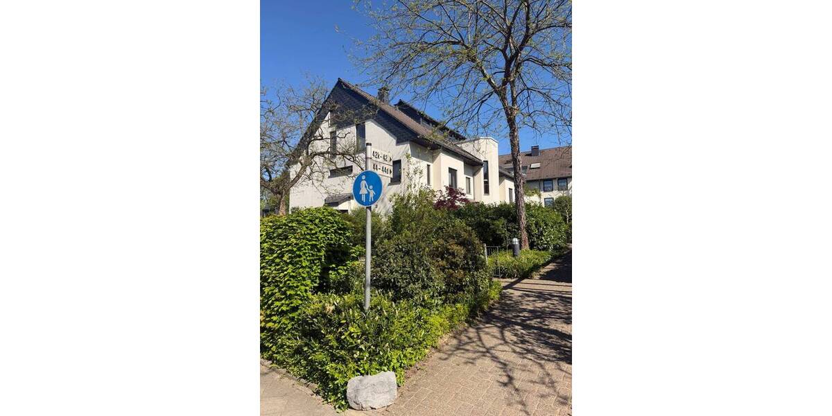 Reihenmittelhaus Ratingen Zentrum - 1 Zimmer, 107 m&sup2;, 469.000&euro; | Angebot:26741884