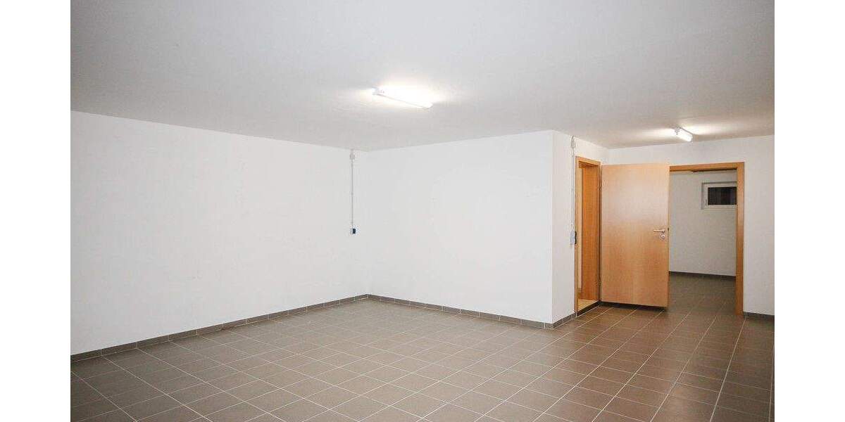 Doppelhaushälfte Düsseldorf Wittlaer - 5 Zimmer, 133 m&sup2;, 2.600&euro; | Angebot:25687680