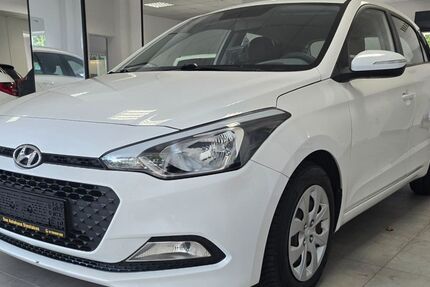 Hyundai i20 86.914 km 8.390 &euro; Dinslaken 46537