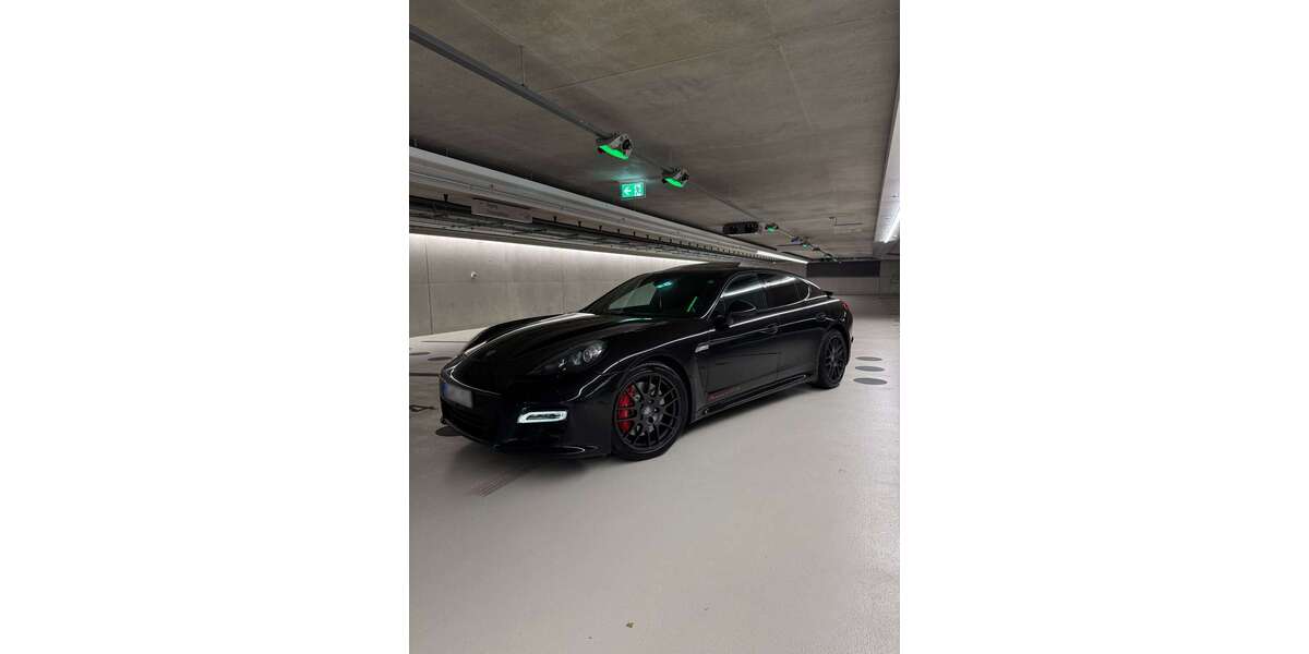 Porsche Panamera 149.900 km 32.900 &euro; Düsseldorf 40239