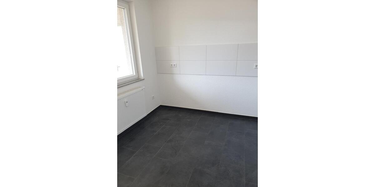 Etagenwohnung Krefeld - 3 Zimmer, 65 m&sup2;, 590&euro; | Angebot:25868117