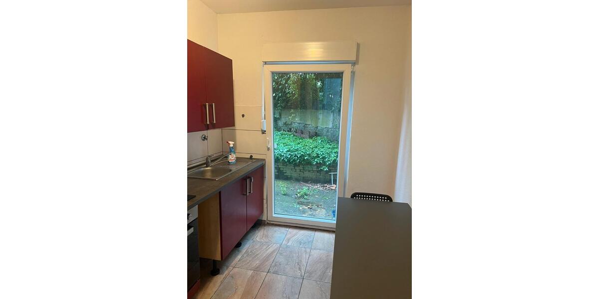 Etagenwohnung Essen Stadtbezirk VI - 1 Zimmer, 16 m&sup2;, 350&euro; | Angebot:24983387