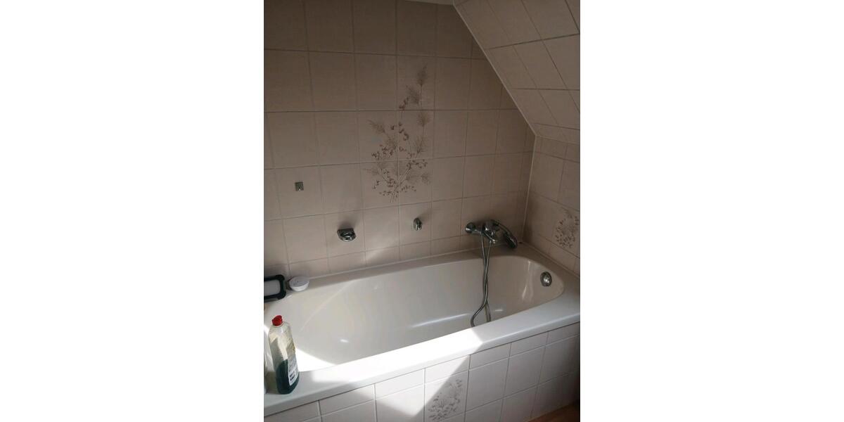 Dachgeschoßwohnung Gladbeck Alt-Rentfort - 3.5 Zimmer, 82 m&sup2;, 900&euro; | Angebot:26591576