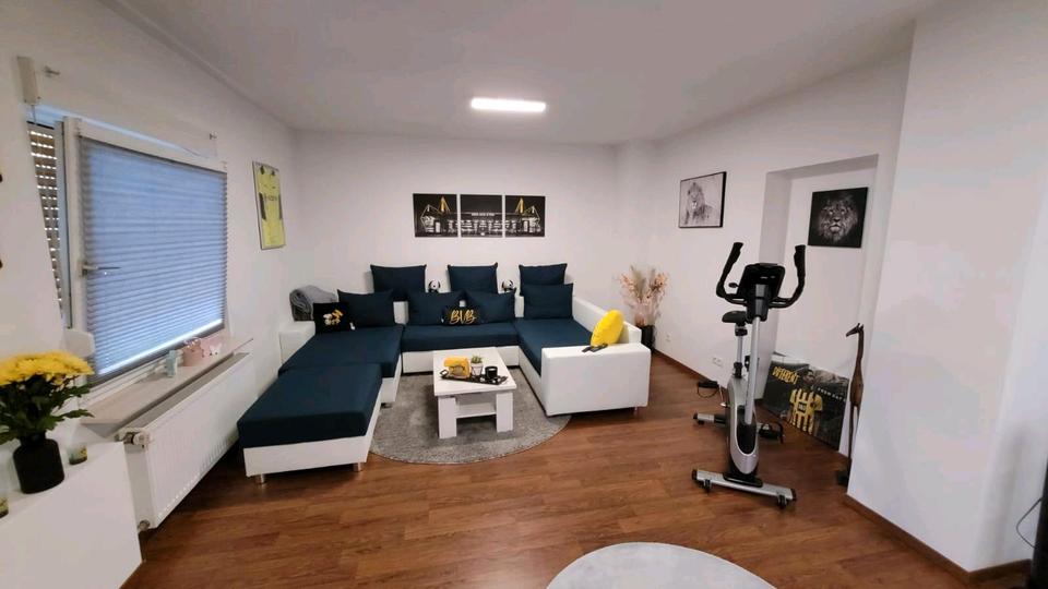 Etagenwohnung Duisburg Huckingen - 2 Zimmer, 65 m&sup2;, 900&euro; | Angebot:25982674