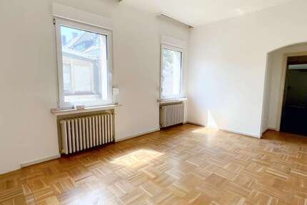 Wohnung Krefeld - 3 Zimmer, 82 m&sup2;, 656&euro; | Angebot:25999376