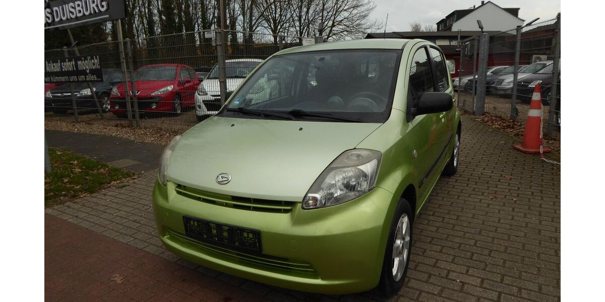 Daihatsu Sirion 164.000 km 1.850 &euro; Duisburg 47249