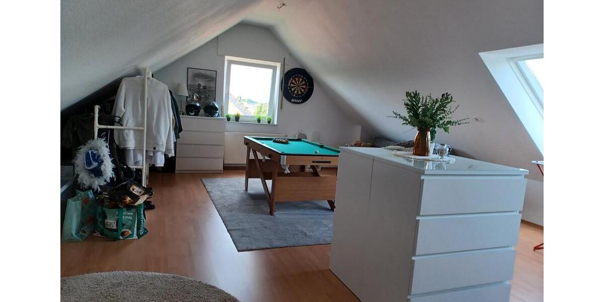 Etagenwohnung Moers Schwafheim - 3 Zimmer, 88 m&sup2;, 880&euro; | Angebot:25270781