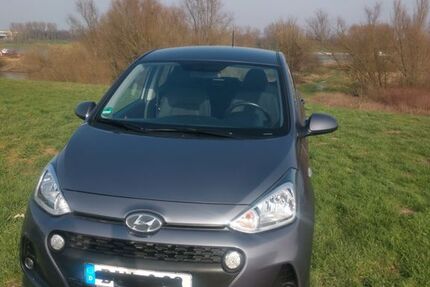 Hyundai i10 24.954 km 8.600 &euro; Duisburg 47228