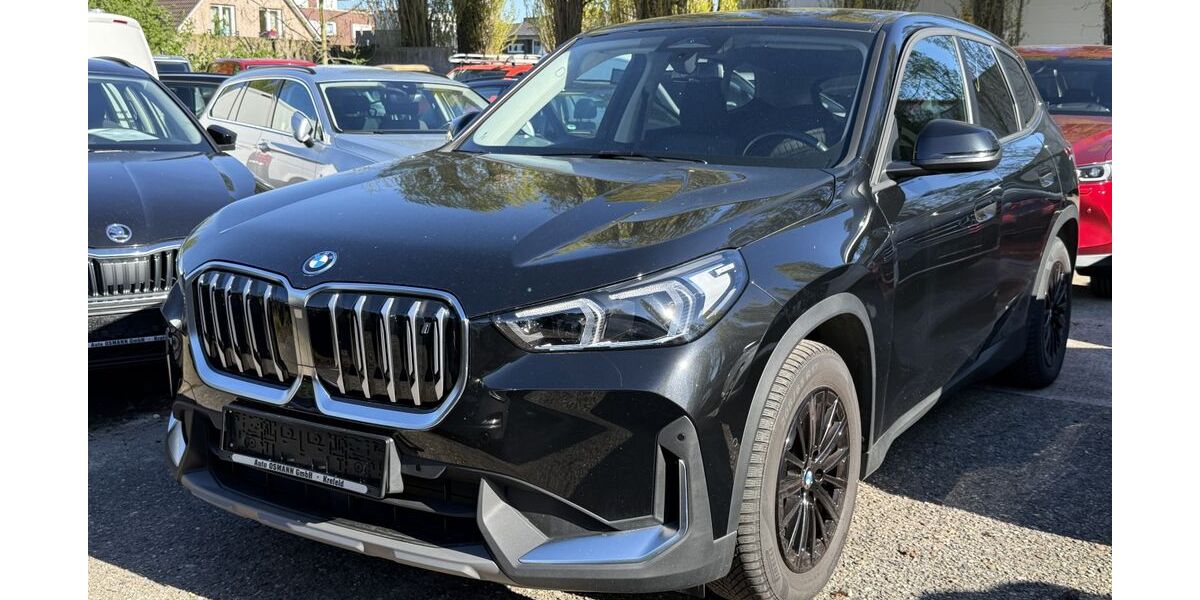 BMW iX1 54.494 km 31.950 &euro; Krefeld 47805