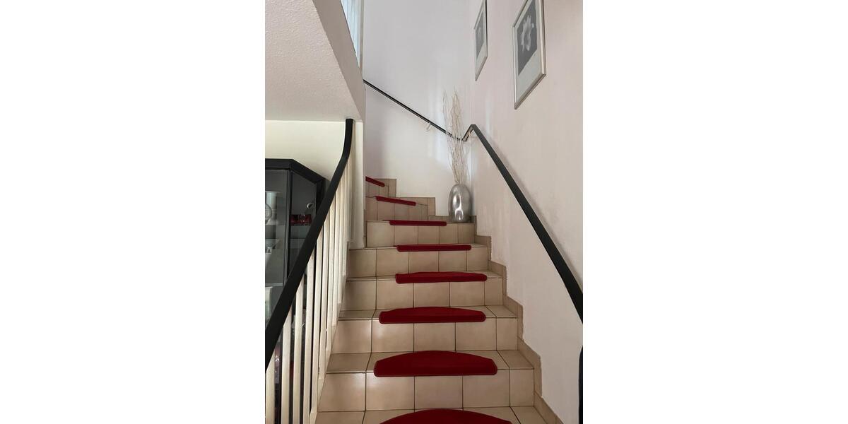 Reihenhaus Krefeld Hülser Berg - 3 Zimmer, 167 m&sup2;, 320.000&euro; | Angebot:26641476