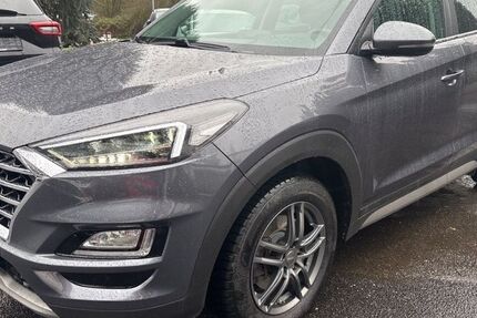 Hyundai TUCSON 48.700 km 21.650 &euro; Neuss 41464