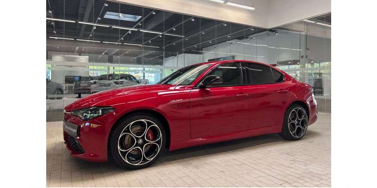 Alfa Romeo Giulia 37.187 km 34.990 &euro; Oberhausen 46049