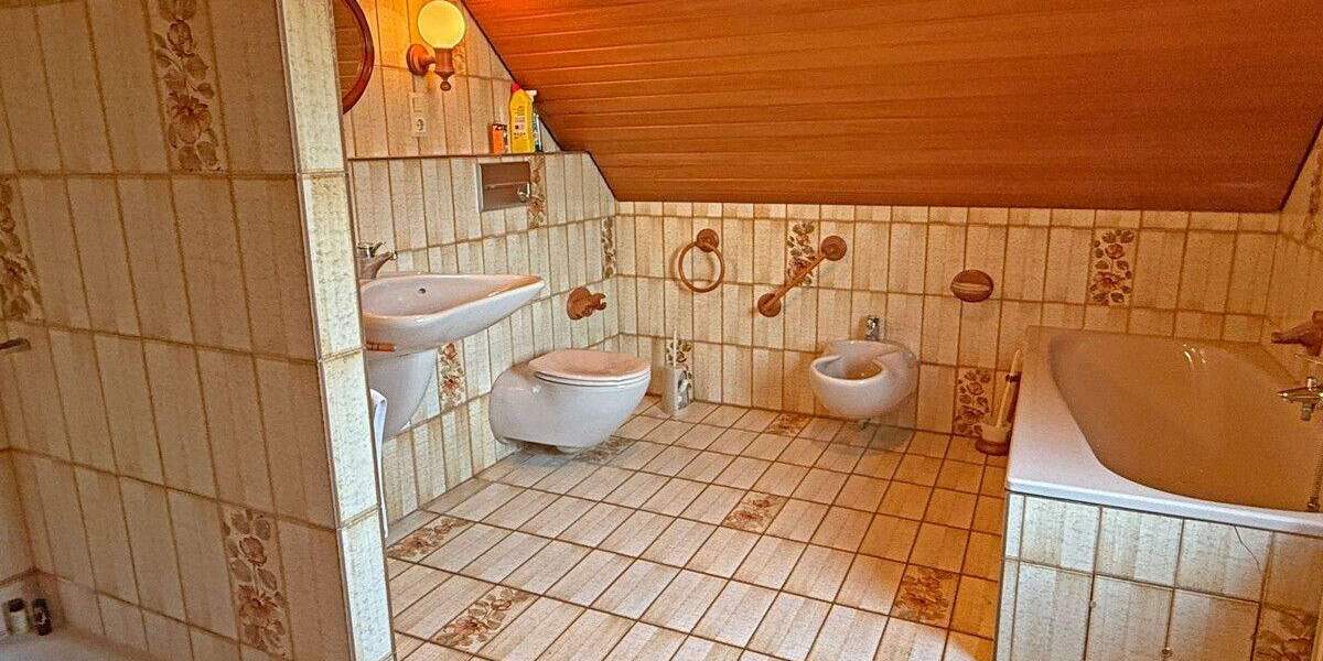 Einfamilienhaus Duisburg / Baerl Baerl - 5 Zimmer, 156 m&sup2;, 525.000&euro; | Angebot:25684452