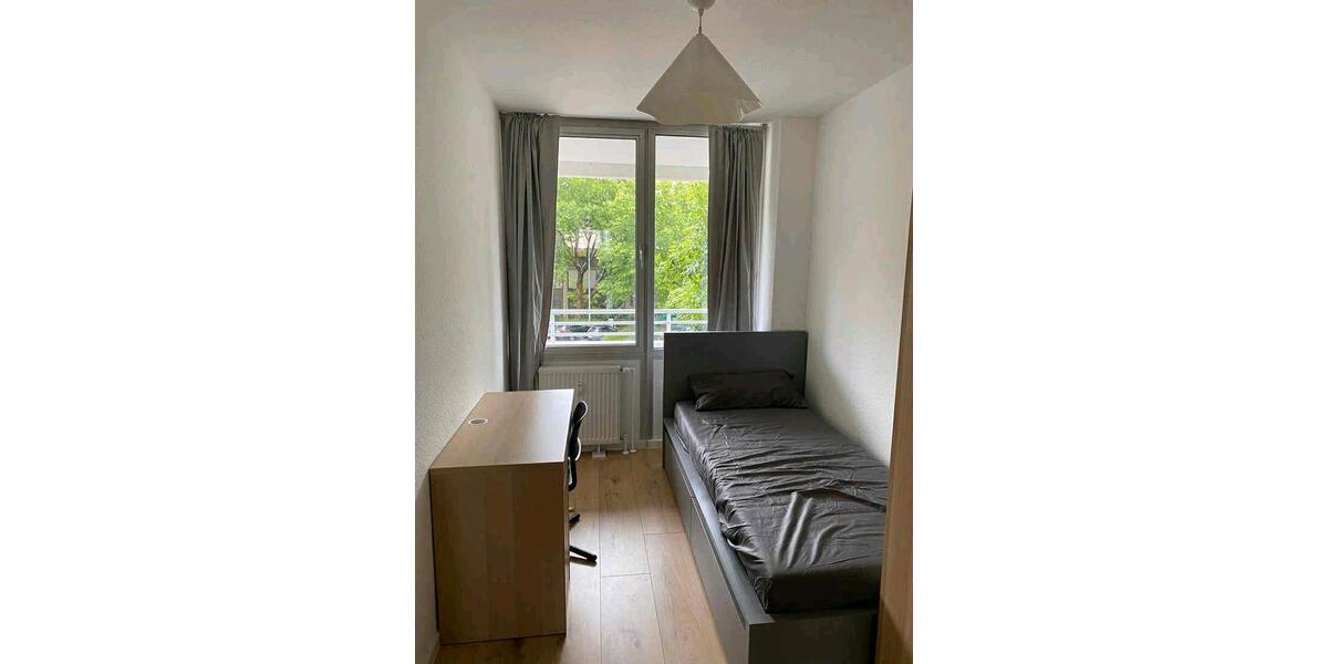 Etagenwohnung Neuss - 1 Zimmer, 9 m&sup2;, 500&euro; | Angebot:26548389