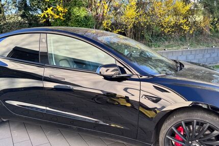 Tesla Model 3 68.000 km 30.200 &euro; Essen 45127