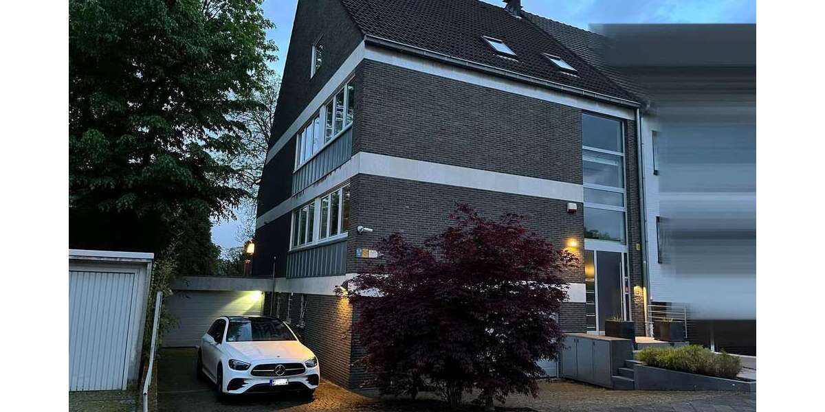 Etagenwohnung Düsseldorf Bilk - 2 Zimmer, 64 m&sup2;, 320.000&euro; | Angebot:24843955