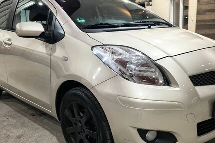 Daihatsu Charade 92.366 km 5.000 &euro; Voerde 46562